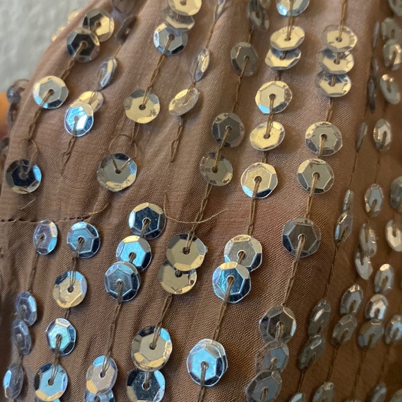 Dress sequence - Picture 14 of 17